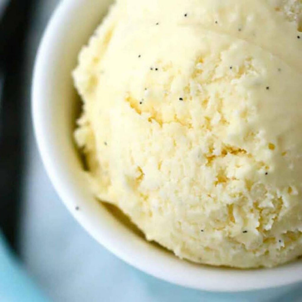 Easy Vanilla Ice-Cream